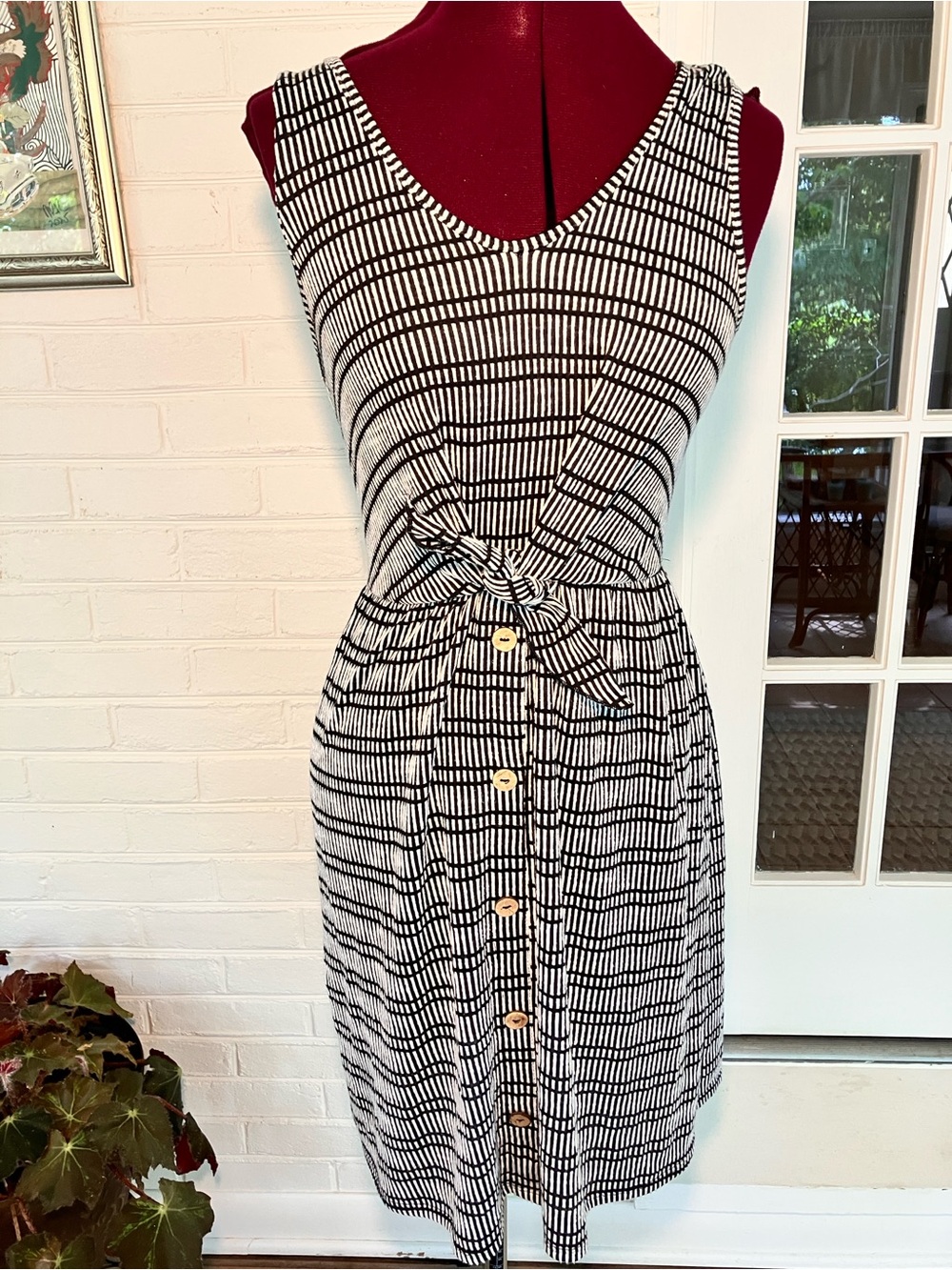 Caution To The Wind Black and White Women’s Dress Large